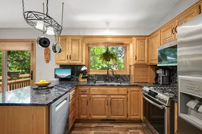 8553 Chanhassen Hills Drive S, Chanhassen, MN 55317 - Photo 6