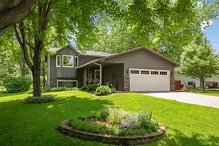 8553 Chanhassen Hills Dr S, Chanhassen, MN 55317 - Photo 1