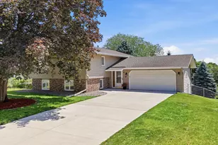 49 14th Ave SW, New Brighton, MN 55112 - Photo 1