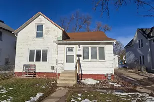 1007 7th Ave NE, Austin, MN 55912 - Photo 1