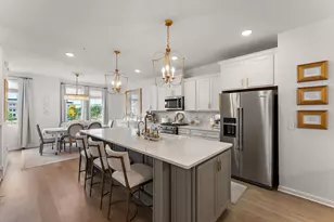 870 Mount Curve Blvd, Saint Paul, MN 55116 - Photo 10