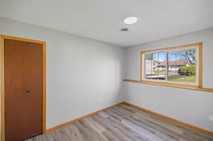 29640 Broadway St, Lindstrom, MN 55045 - Photo 22