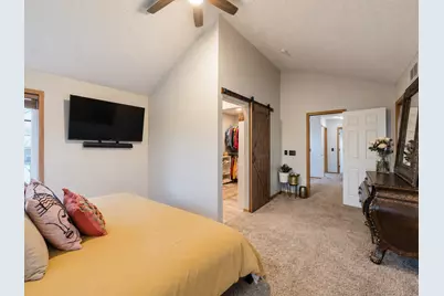 5201 Humboldt Avenue N, Minneapolis, MN 55430 - Photo 24