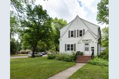 623 6th Street S, Moorhead, MN 56560 - Photo 2