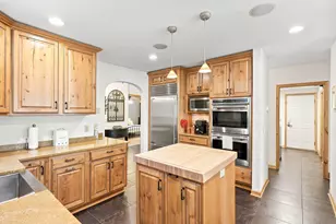 115 Blake Rd S, Hopkins, MN 55343 - Photo 8