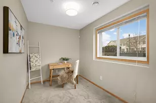 1981 Clover Ridge Dr, Chaska, MN 55318 - Photo 18