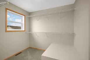 1981 Clover Ridge Dr, Chaska, MN 55318 - Photo 14