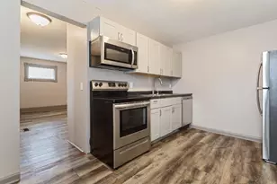 792 Duluth St, Saint Paul, MN 55106 - Photo 2