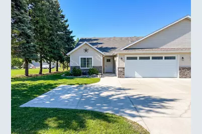 1821 S Cascade Street, Fergus Falls, MN 56537 - Photo 1