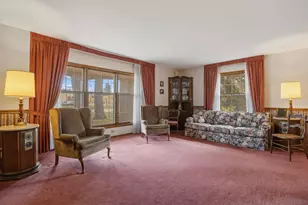 9512 Toledo Ave S, Bloomington, MN 55437 - Photo 2