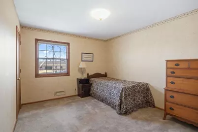 9512 Toledo Avenue S, Bloomington, MN 55437 - Photo 18