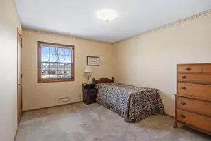 9512 Toledo Ave S, Bloomington, MN 55437 - Photo 18