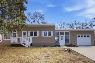 305 4th Street NE, Dilworth, MN 56529 - Photo 2