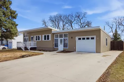 305 4th Street NE, Dilworth, MN 56529 - Photo 1