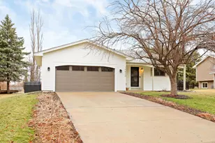 15620 47th Ave N, Plymouth, MN 55446 - Photo 2