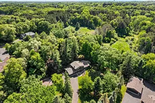 100 Puma Ln, Mahtomedi, MN 55115 - Photo 8