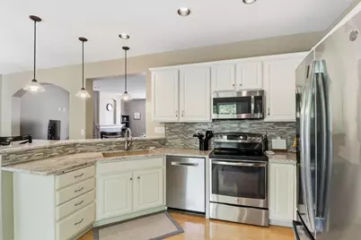 8852 Brunell Way, Inver Grove Heights, MN 55076 - Photo 8