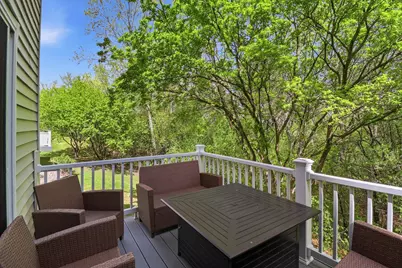 8852 Brunell Way, Inver Grove Heights, MN 55076 - Photo 10