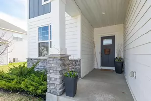 9055 Lakeside Dr, Victoria, MN 55386 - Photo 4