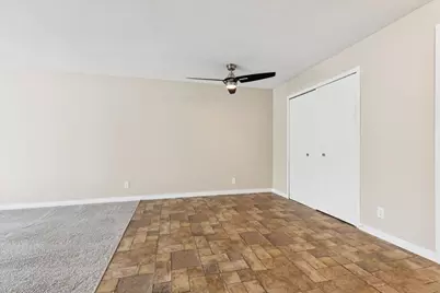 130 Demont Avenue E #142, Little Canada, MN 55117 - Photo 12