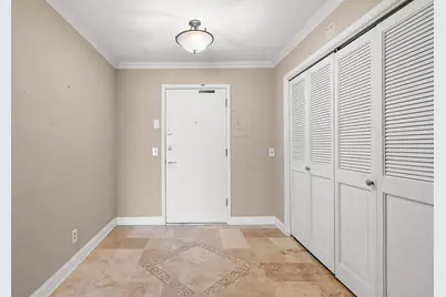 4401 Parklawn Avenue #301W, Edina, MN 55435 - Photo 4