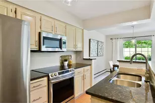 1815 Terraceview Ln N, Plymouth, MN 55447 - Photo 12