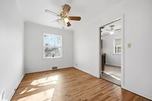2022 Sheridan Ave N, Minneapolis, MN 55411 - Photo 14