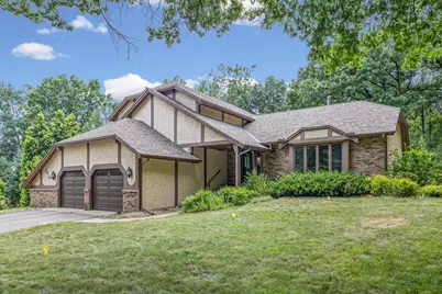 7910 Lower 139th Court, Apple Valley, MN 55124 - Photo 4