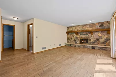 7910 Lower 139th Court, Apple Valley, MN 55124 - Photo 14