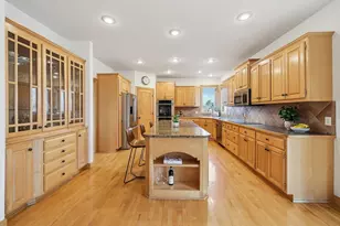 8813 Woodhill Dr, Savage, MN 55378 - Photo 8