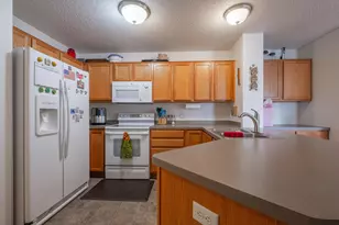 567 Vermillion Pl, Dundas, MN 55019 - Photo 4