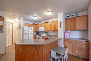 567 Vermillion Pl, Dundas, MN 55019 - Photo 2