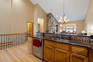 206 Stonebridge Ln, Saint Paul, MN 55118 - Photo 6