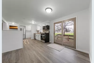 206 Julia Street, Claremont, MN 55924 - Photo 8