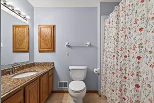 14722 Oak Run Ln, Burnsville, MN 55306 - Photo 12
