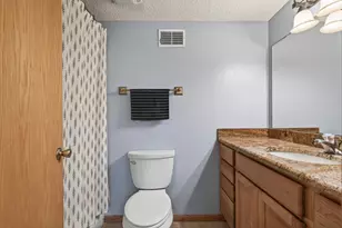 14722 Oak Run Ln, Burnsville, MN 55306 - Photo 26