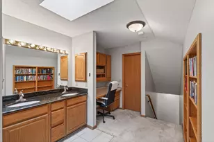 14722 Oak Run Ln, Burnsville, MN 55306 - Photo 18