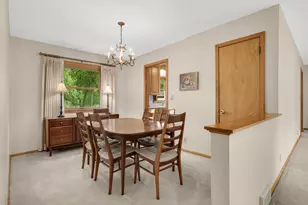 5009 Holiday Rd, Minnetonka, MN 55345 - Photo 8