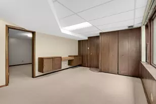 5009 Holiday Rd, Minnetonka, MN 55345 - Photo 24