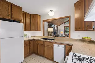 3100 Noble Ave N, Golden Valley, MN 55422 - Photo 8