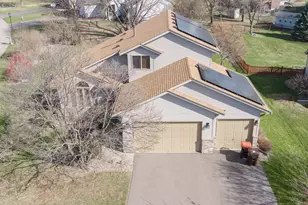 290 Pendryn Hill Overlook, Woodbury, MN 55125 - Photo 2