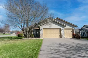 290 Pendryn Hill Overlook, Woodbury, MN 55125 - Photo 4