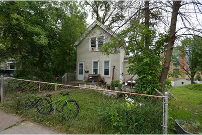 1026 E 3rd Street, Duluth, MN 55805 - Photo 2