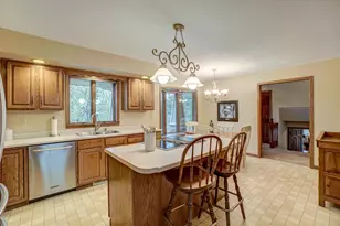 519 Frances Ave, Hudson, WI 54016 - Photo 8