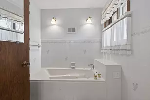 7910 W Park Hills Dr, Bloomington, MN 55438 - Photo 22