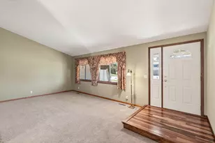 7910 W Park Hills Dr, Bloomington, MN 55438 - Photo 6