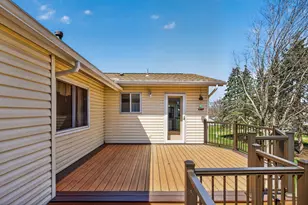 7910 W Park Hills Dr, Bloomington, MN 55438 - Photo 40