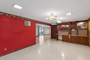 7910 W Park Hills Dr, Bloomington, MN 55438 - Photo 24