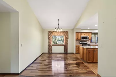 7910 W Park Hills Drive, Bloomington, MN 55438 - Photo 8