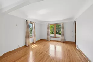 3929 29th Ave S, Minneapolis, MN 55406 - Photo 2